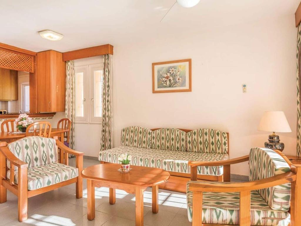 Villa in Spain with Private Pool - 2