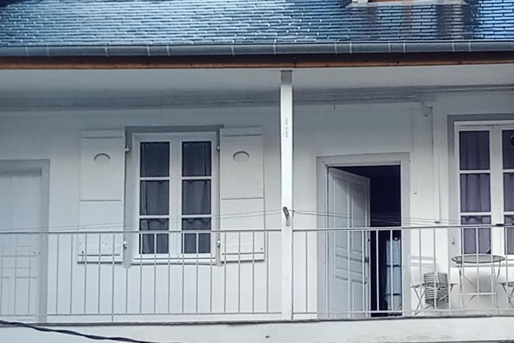 APPARTEMENT CENTRE VILLE avec BALCON -TERRASSE PRIVE