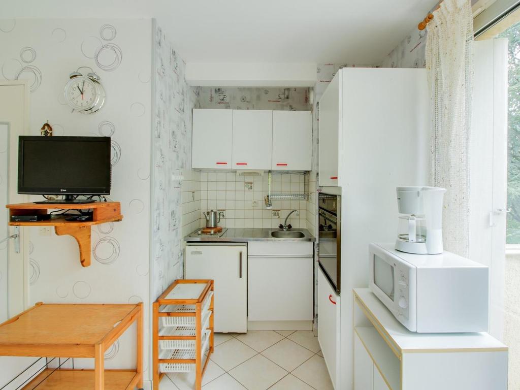 Studio à Cauterets: 4 pers, parking, proche télécabine et centre - FR-1-401-48 - 2
