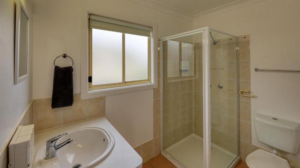 Junee Motor Inn photo