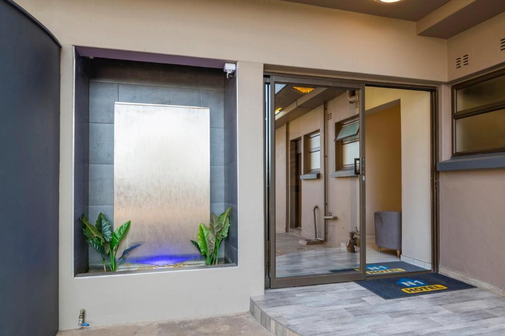 Entrance, N1 Hotel Rotten Row Harare in Harare