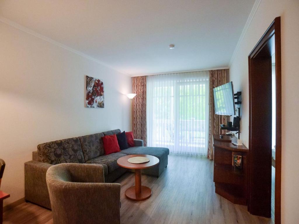 Dünenpark Binz - Komfort Ferienwohnung mit 1 Schlafzimmer und Balkon im Obergeschoss 037, Binz