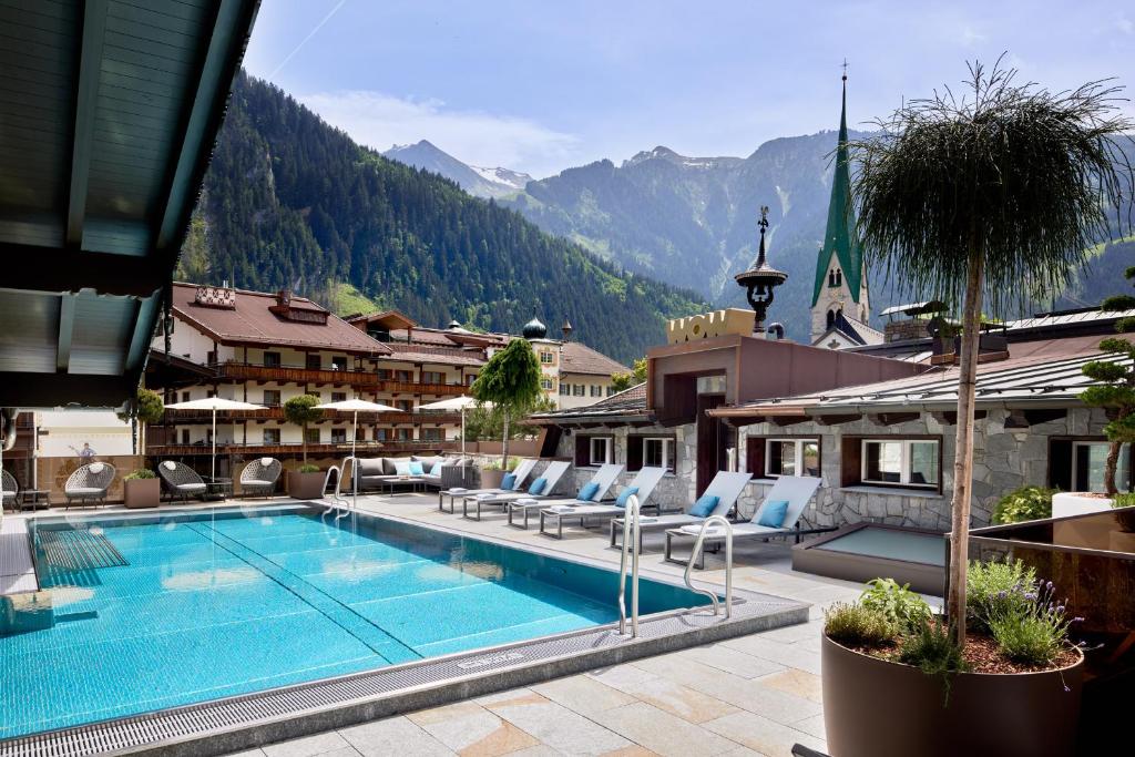 Hotel Neue Post photo