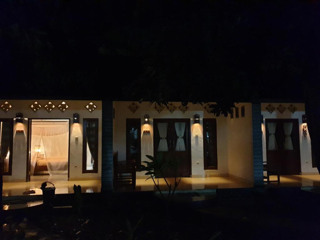 Five Time Home Stay 전경