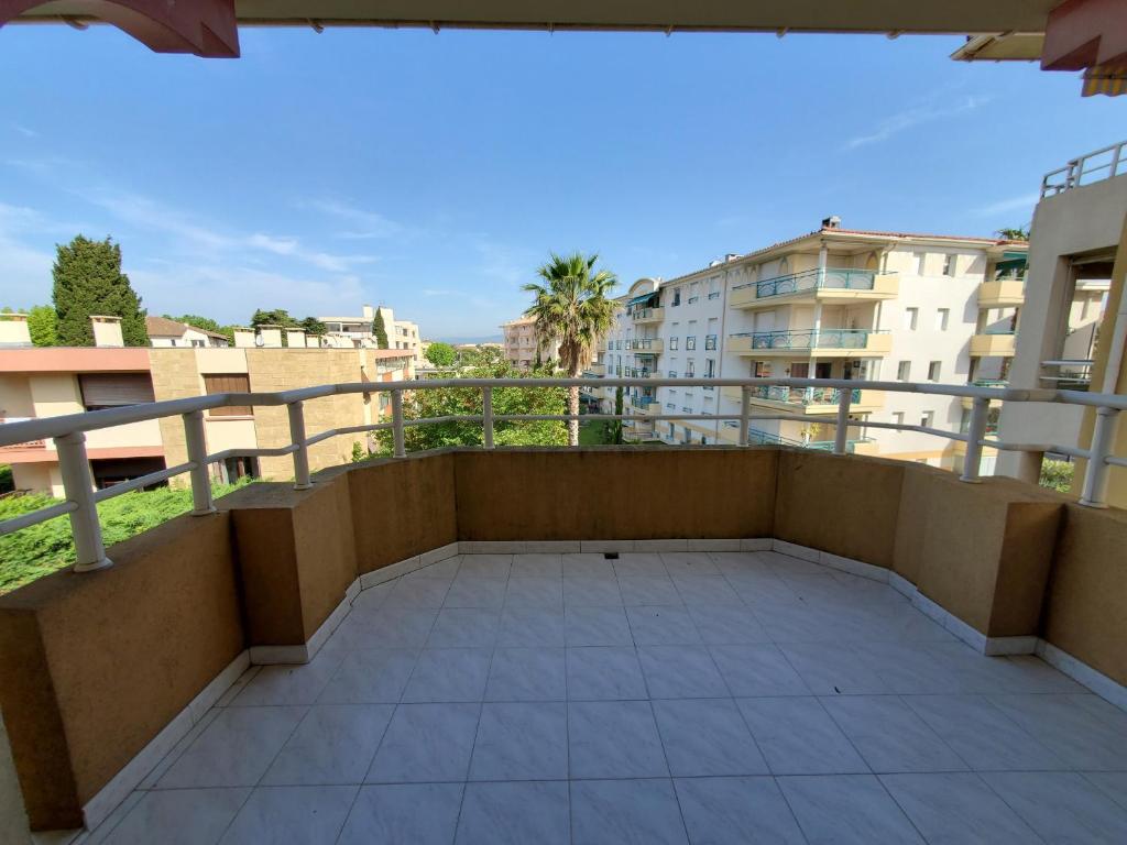 Port FREJUS Rives Latines Studio Cabine 30 m2 4 Pe - 5