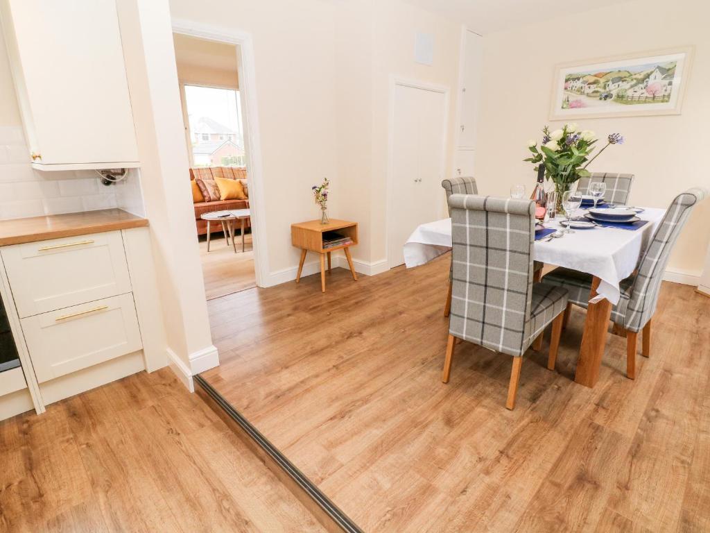 Cedar Holme, Chesterfield photo 6