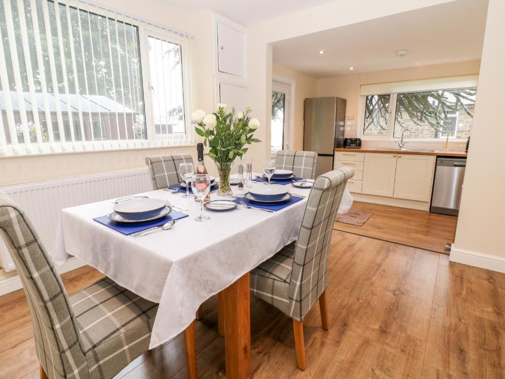 Cedar Holme, Chesterfield photo 3