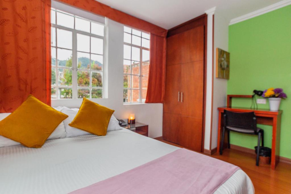 ApartaSuites & Hotel Bogota Plaza 36 - 4