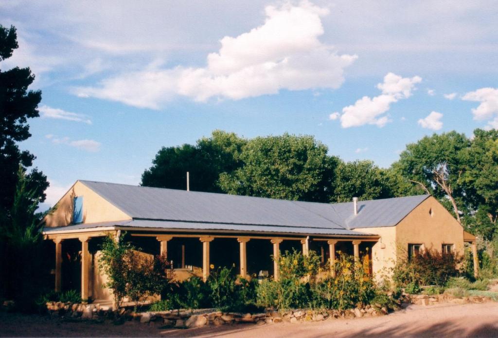 Abiquiu Inn photo