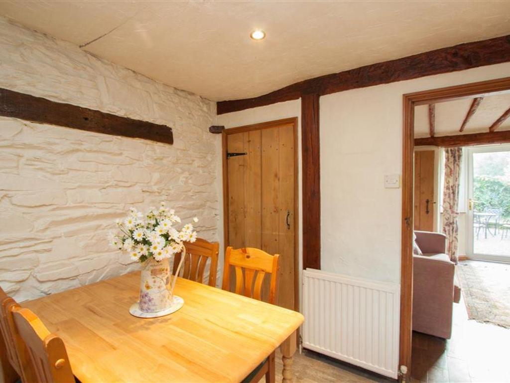 Rustic Cottage photo 5