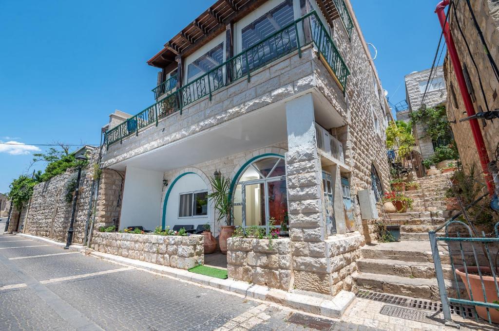 Maim Haim Tzfat - Boutique Suites - Prime Location Old City — Hotel in Safed