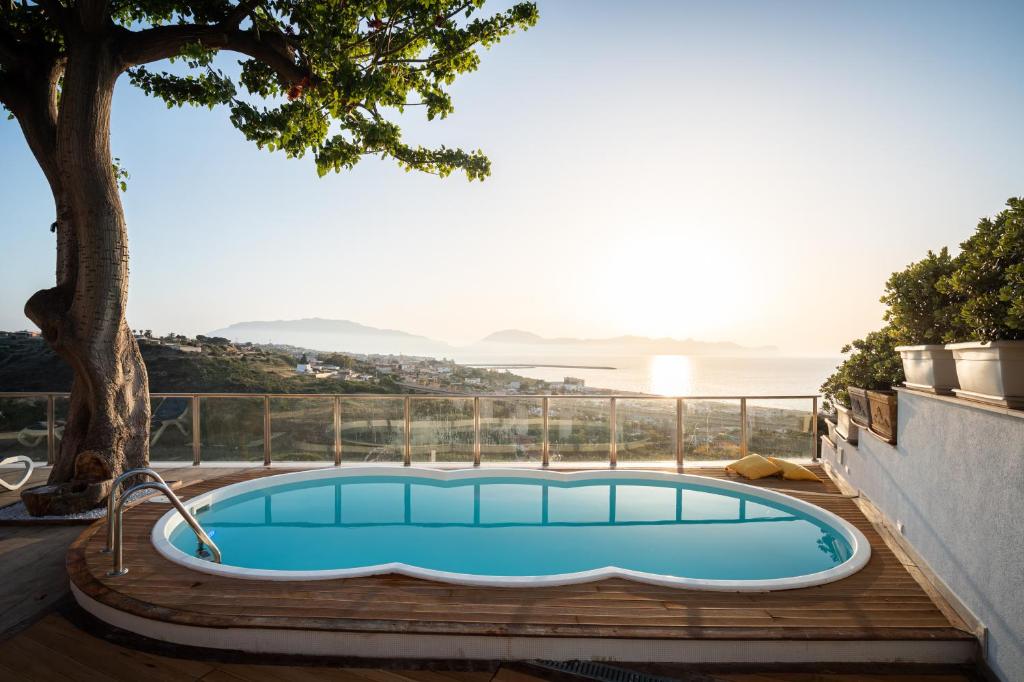 Villa vista mare con piscina riscaldata a Trappeto - 2