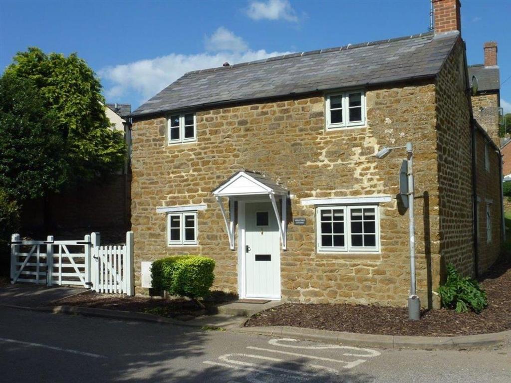 Hollytree Cottage, Banbury