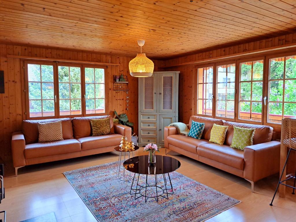Sawasdee Swiss Chalet Wilderswil - 1