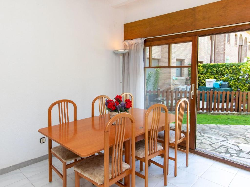 Holiday Home Club by Interhome - 5