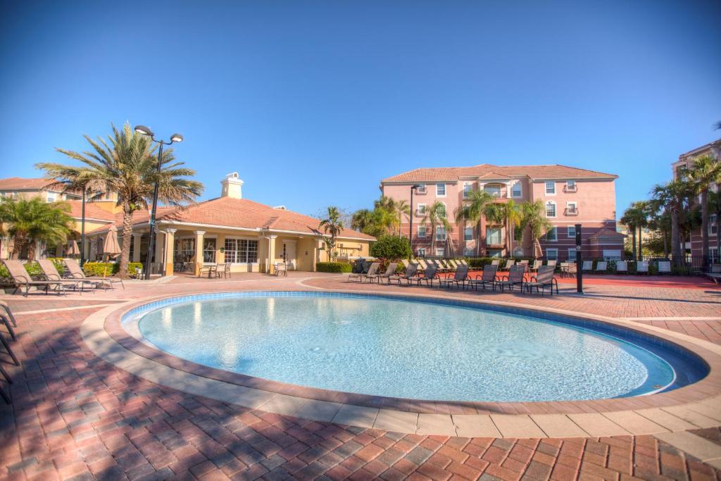 Spacious Vista Cay Condo, near Universal photo