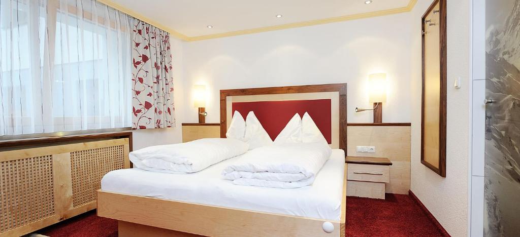 Hotel Kristall B&B - 2