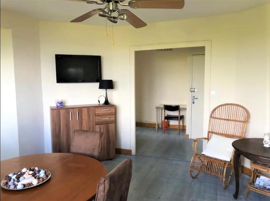 Appartement vue sur baie et océan, 100 m de la plage et du centre par chemin privé - 2