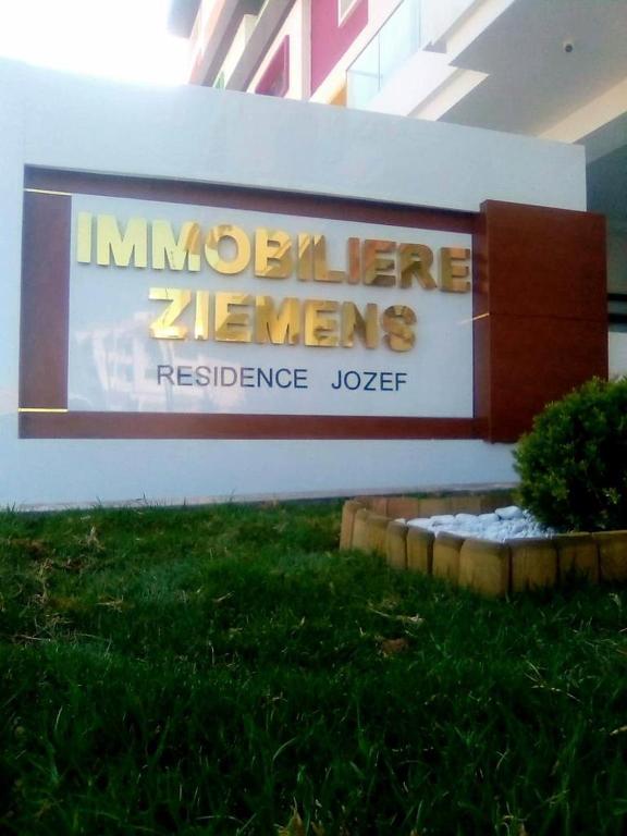 Superbe Appartement, Susa