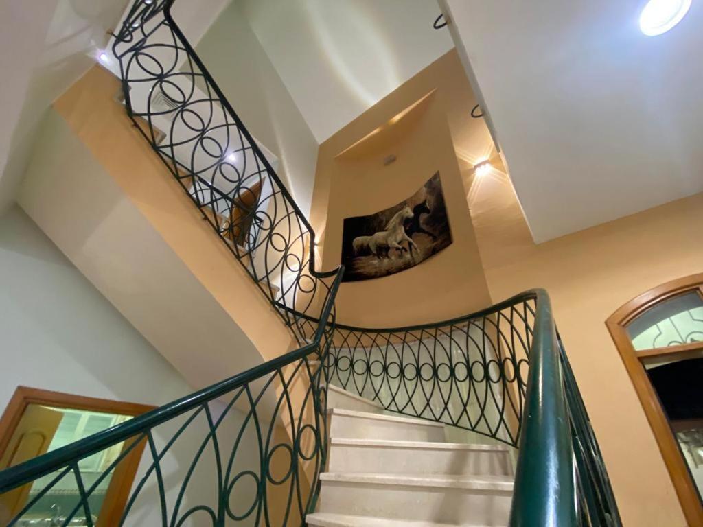 فيلا على شاطئ خاص و رملي في درة العروس — Hotel in Jeddah