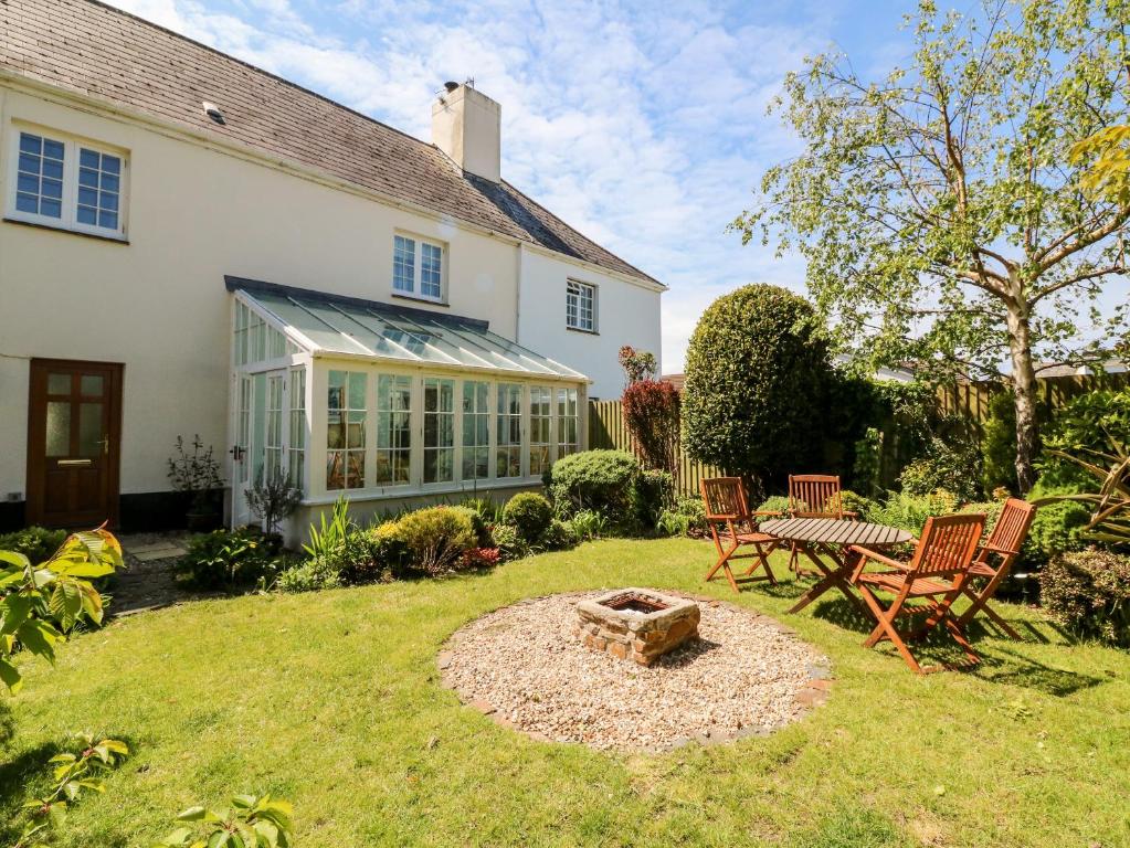 Home Farm Cottage, Barnstaple