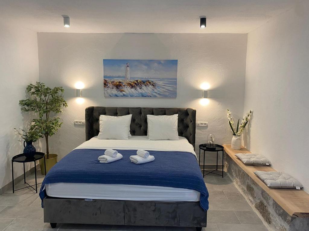 Apartment and Studios Happy Place — Hotel in Hvar