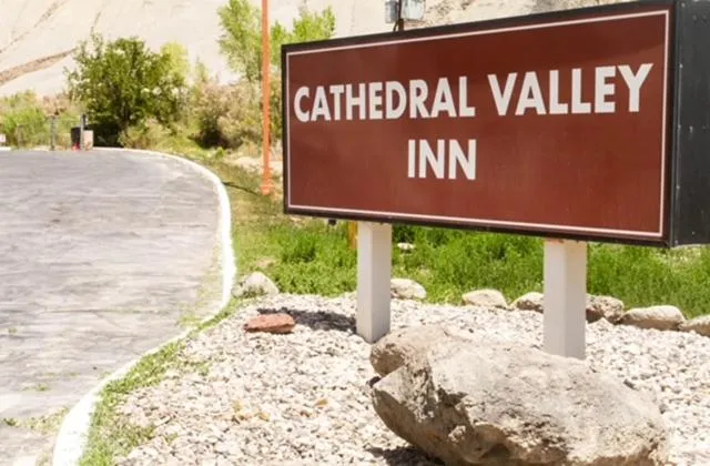 Cathedral Valley Inn，位于Caineville的酒店