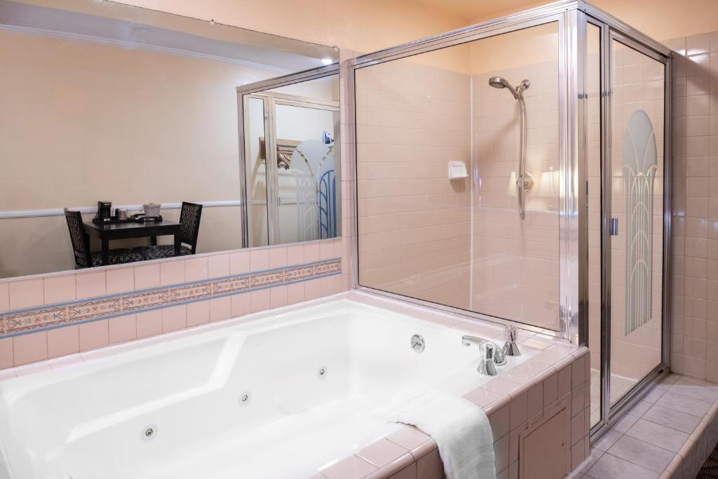 Glendale Hotel photo