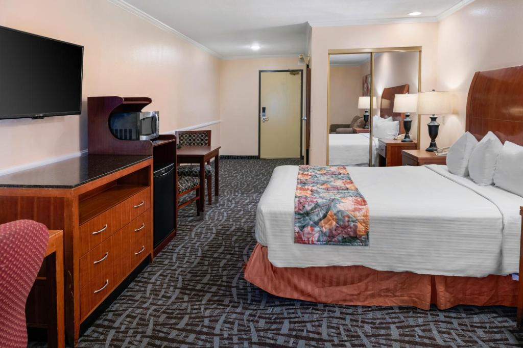 Glendale Hotel photo