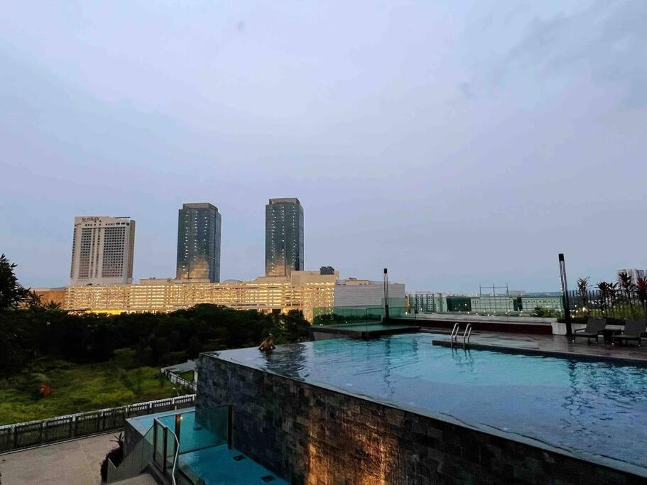 A2411 Mosaic Southkey Midvalley KSL Netflix By STAY photo