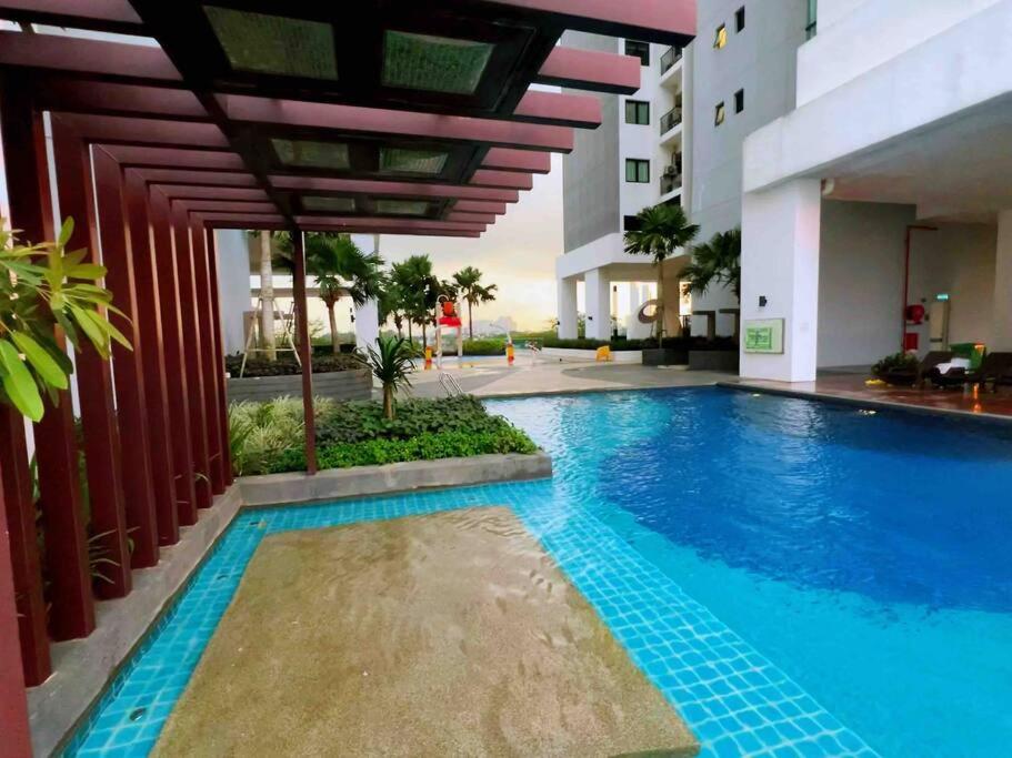 A2411 Mosaic Southkey Midvalley KSL Netflix By STAY photo