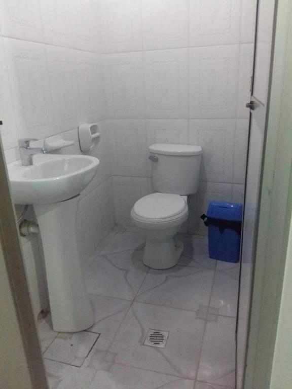 Hostal Flores photo