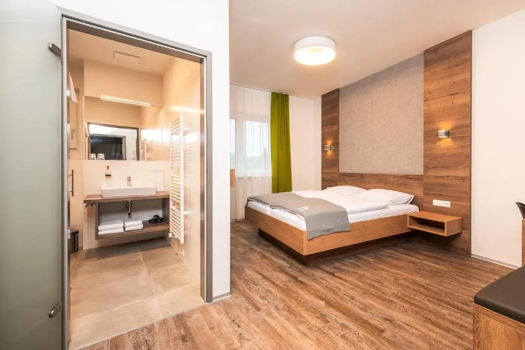 Das schlaf&GUT - Self Check-In, hotel in Leibnitz