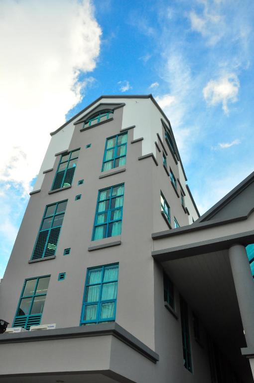 Entrance, Tat Place Hotel in Kuala Belait
