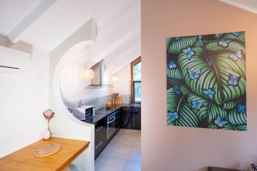 Airlie Beach Eco Cabins - Adults Only photo