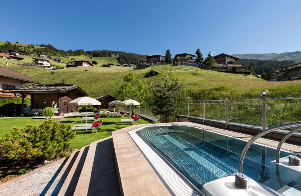 Hotel Alpin Spa Tuxerhof - 2
