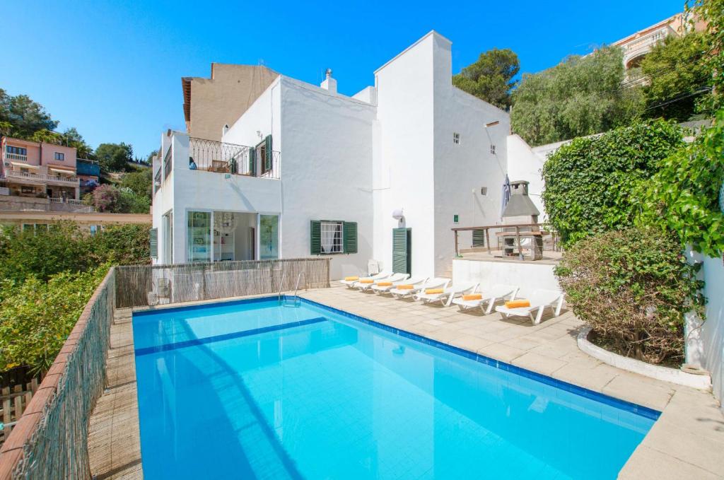 YourHouse Ca Na Salera villa 전경