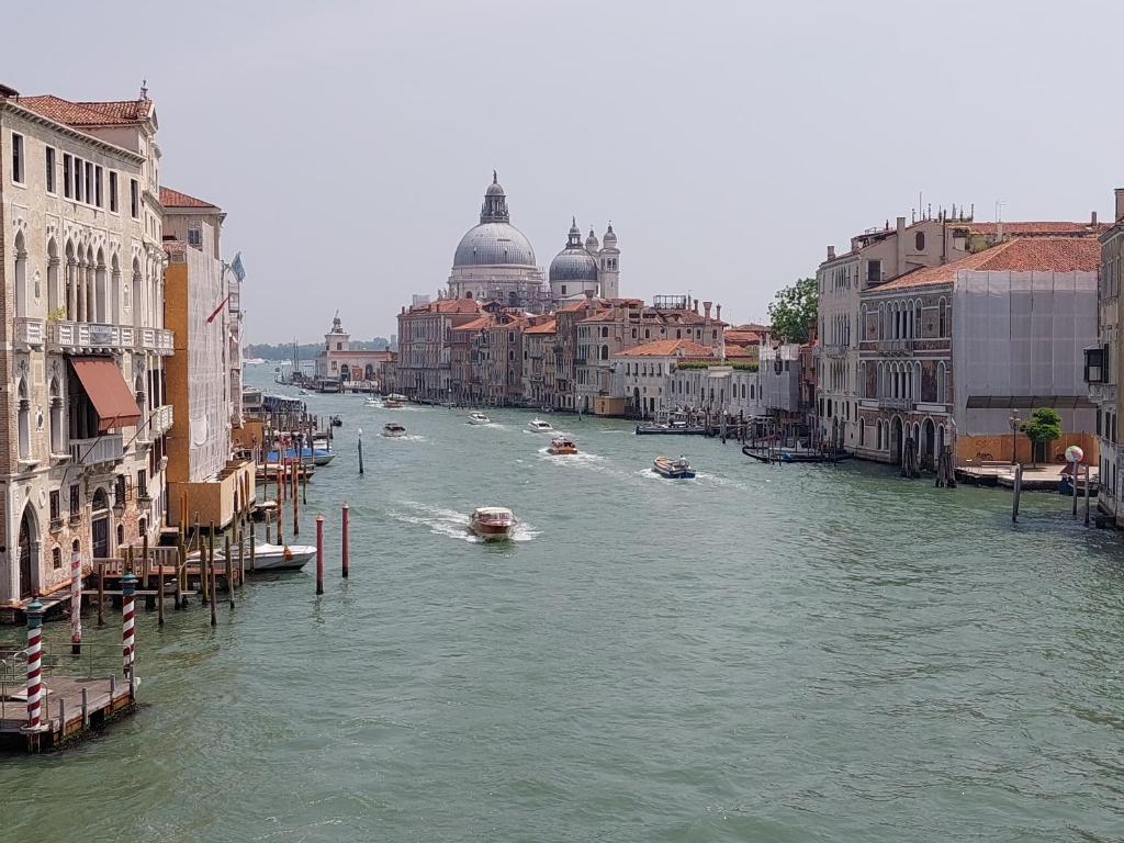Appartamenti Ca'Giustinian — Hotel in Venice