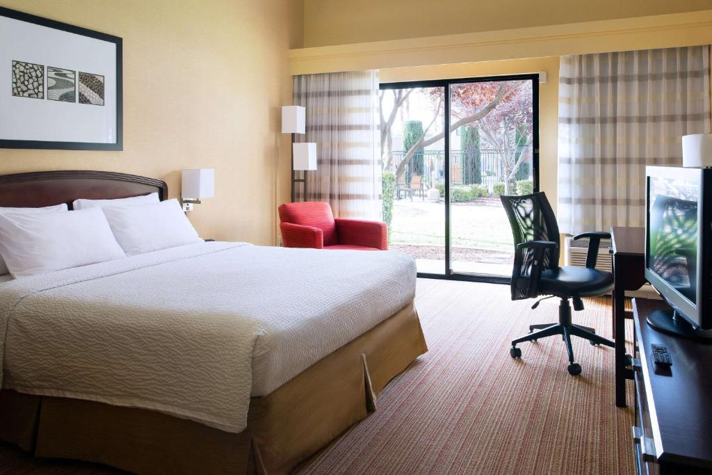 Sonesta Select Las Vegas Summerlin photo