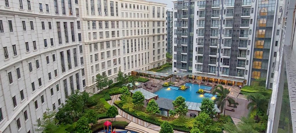 81 Newport,NAIA 3,Pasay Condotel photo