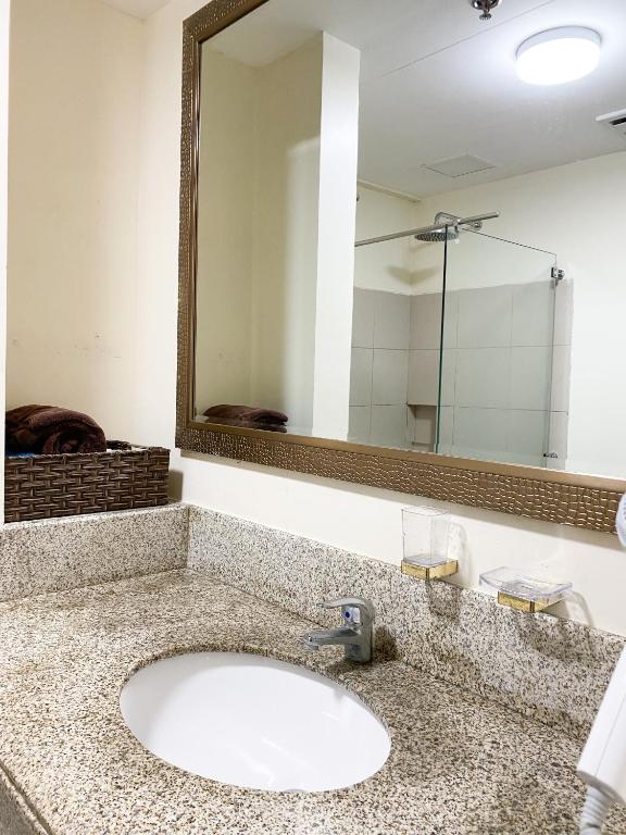 Bristle Ridge 2 bedroom Panoramic View photo
