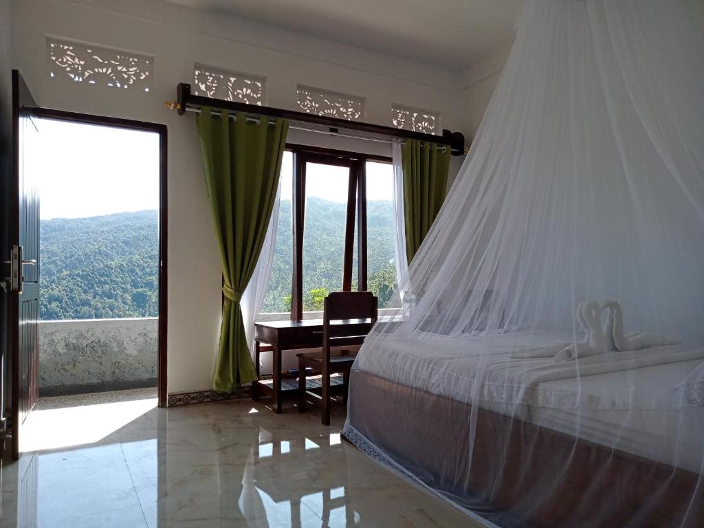 Aris Homestay and Warung Made