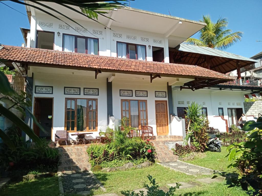 Exterior view, Aris Homestay and Warung Made in Bali