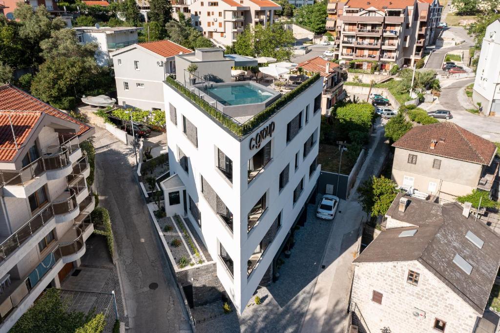 C Group apartments, Kotor