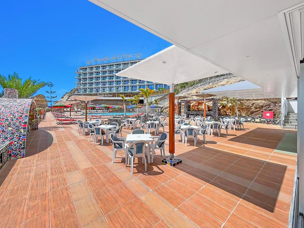 Punta Del Rey Only Adults — Restaurant & bars in Puerto Rico, Canary Islands