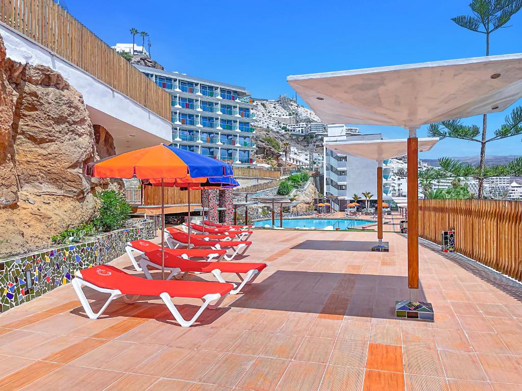 Punta Del Rey Only Adults — Swimming pool in Puerto Rico, Canary Islands