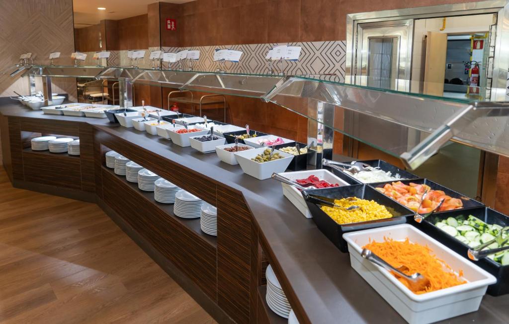 Medplaya Hotel Flamingo Oasis — Restaurant & bars in Benidorm, Valencian Community