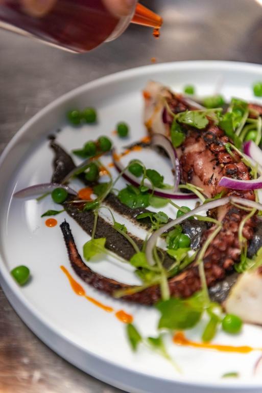 อาหารและเครื่องดื่ม