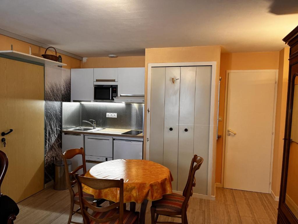 Studio cosy pour 2 à 50m de la plage, centre-ville, tout équipé - FR-1-197-507 - 5