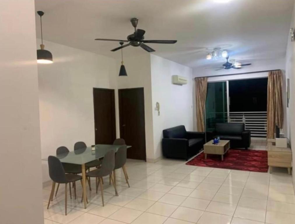Single Room LRT Subnag jaya — Hotel in Kuala Lumpur